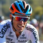 suivez en direct la course milan-san remo avec tadej pogačar à la recherche de son premier triomphe sur ce monument italien. vivez chaque moment de cette compétition emblématique avec nous.